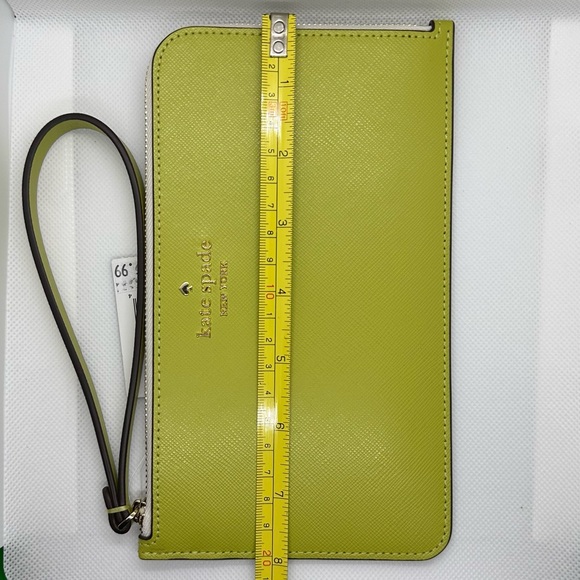 NWT. Kate Spade Lucy Bicolor Saffian Medium L Zip Wristlet. - Picture 7 of 8